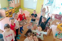 Projektový den "U krmelce a tvoření krmítek"